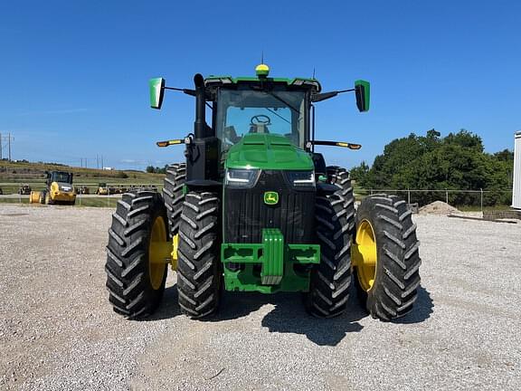 Image of John Deere 8R 250 equipment image 2