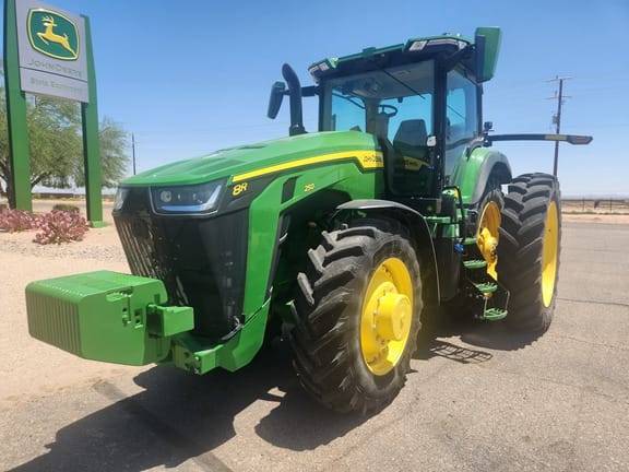 2023 John Deere 8R 250 Equipment Image0