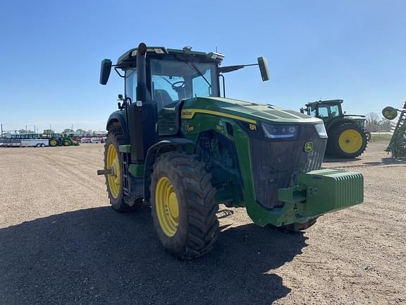 Image of John Deere 8R 250 equipment image 1