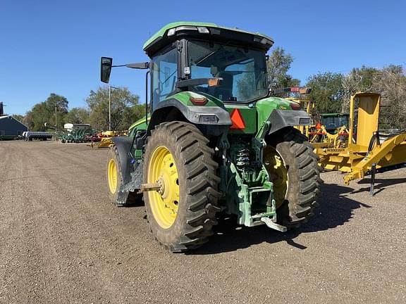 Image of John Deere 8R 250 equipment image 3