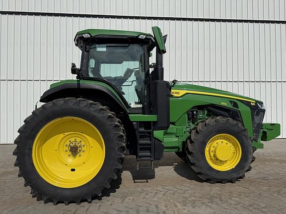 Image of John Deere 8R 250 Primary image