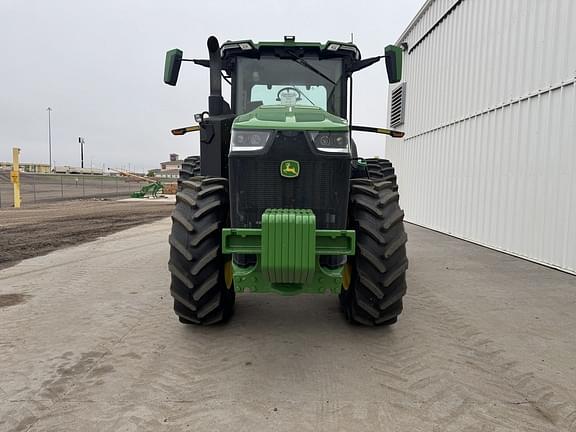 Image of John Deere 8R 250 equipment image 2