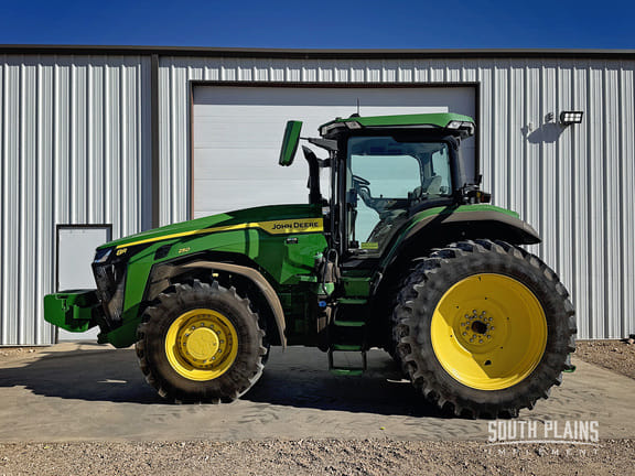 2023 John Deere 8R 250 Equipment Image0