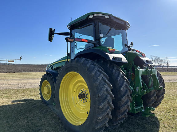 Image of John Deere 8R 250 equipment image 4