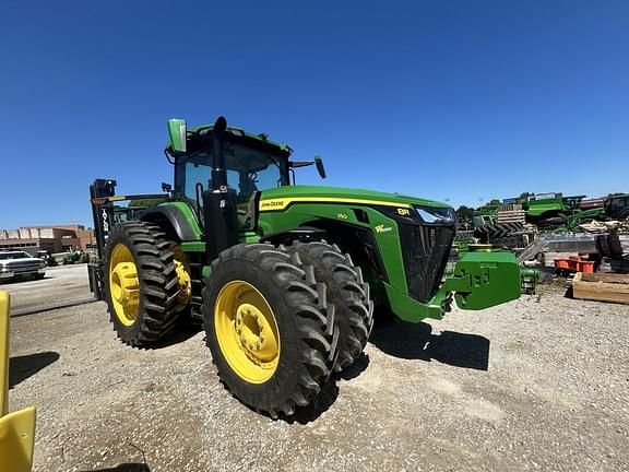 Image of John Deere 8R 250 equipment image 1