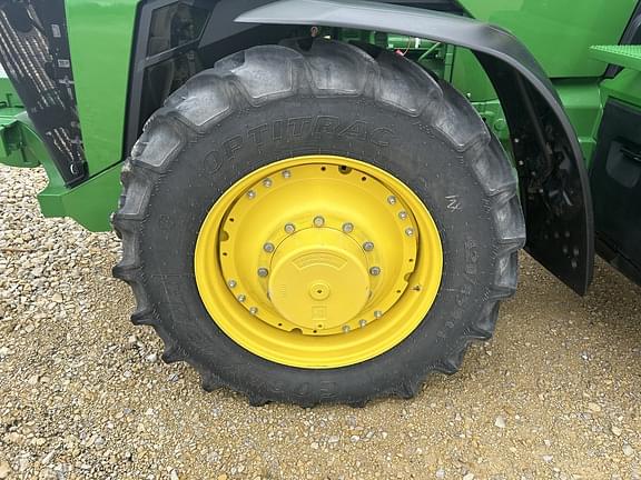 Image of John Deere 8R 250 equipment image 4