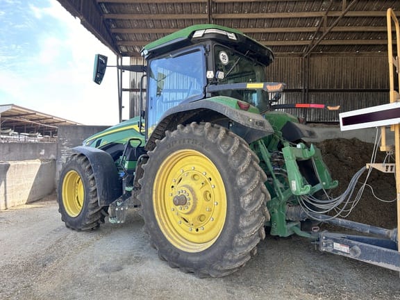 2023 John Deere 8R 250 Equipment Image0