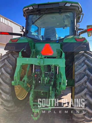 Image of John Deere 8R 250 equipment image 4