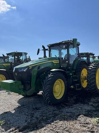 Image of John Deere 8R 250 equipment image 1