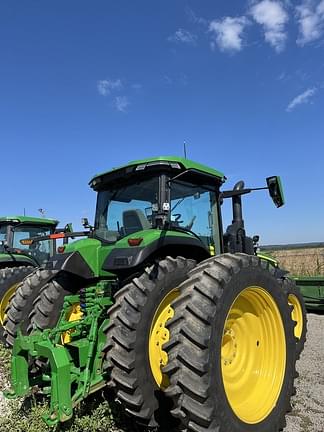 Image of John Deere 8R 250 equipment image 3