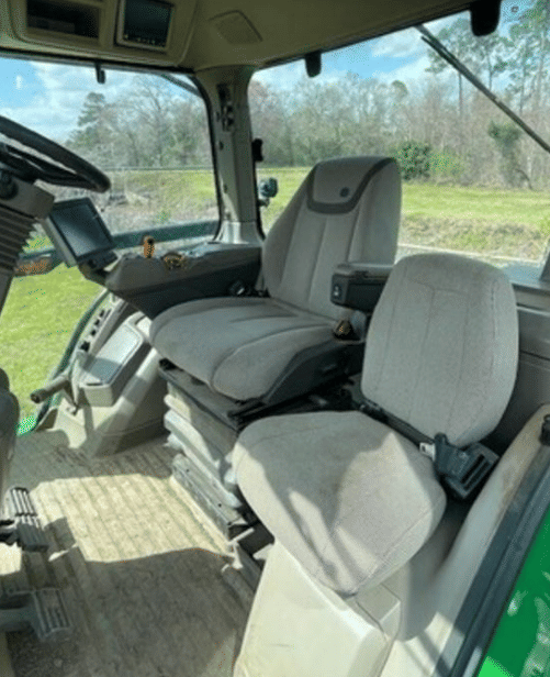 Image of John Deere 8R 250 equipment image 3