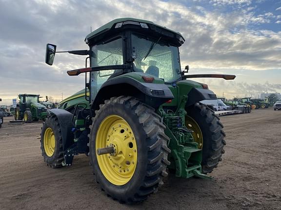 Image of John Deere 8R 250 equipment image 3