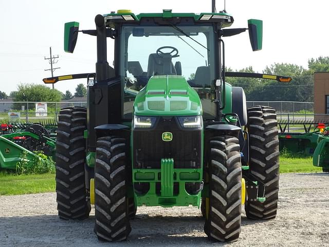 Image of John Deere 8R 250 equipment image 2