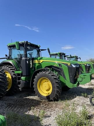 Image of John Deere 8R 250 equipment image 1