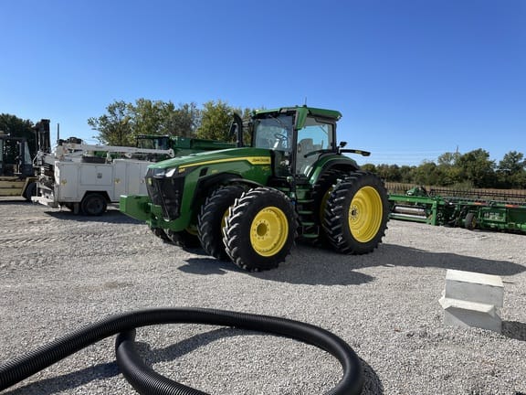 Main image John Deere 8R 250