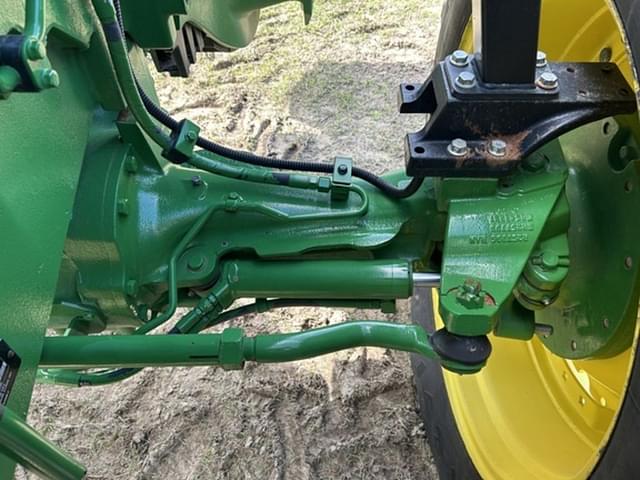 Image of John Deere 8R 250 equipment image 2