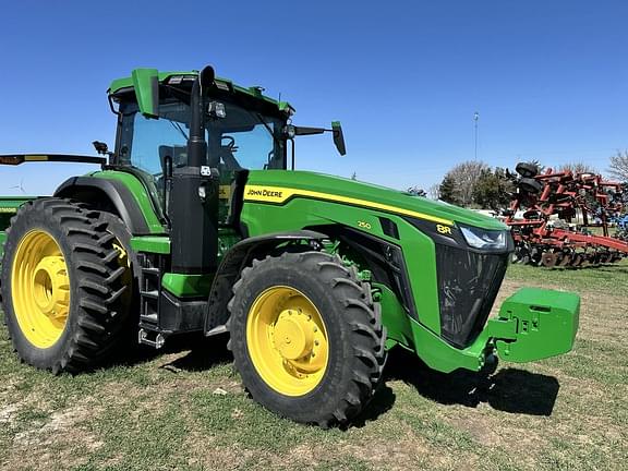 Image of John Deere 8R 250 Primary image