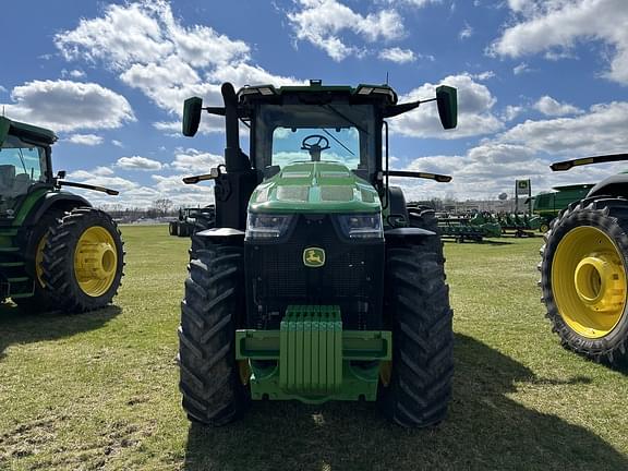 Image of John Deere 8R 250 equipment image 2