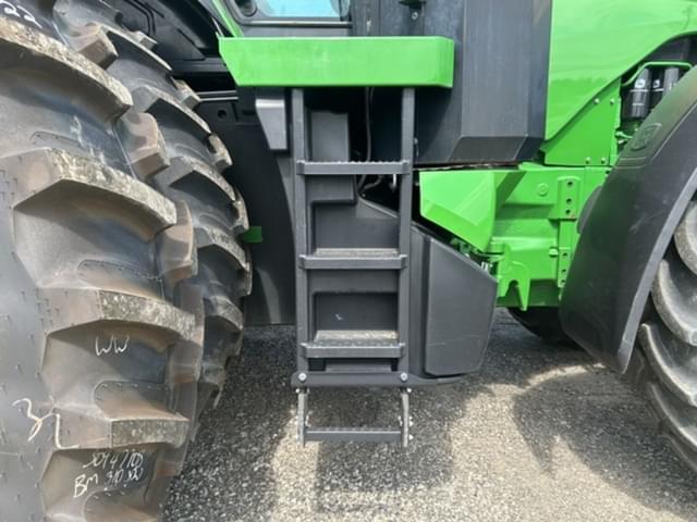 Image of John Deere 8R 250 equipment image 4