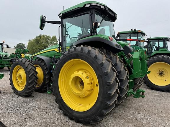 Image of John Deere 8R 250 equipment image 2