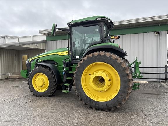 Image of John Deere 8R 250 equipment image 1