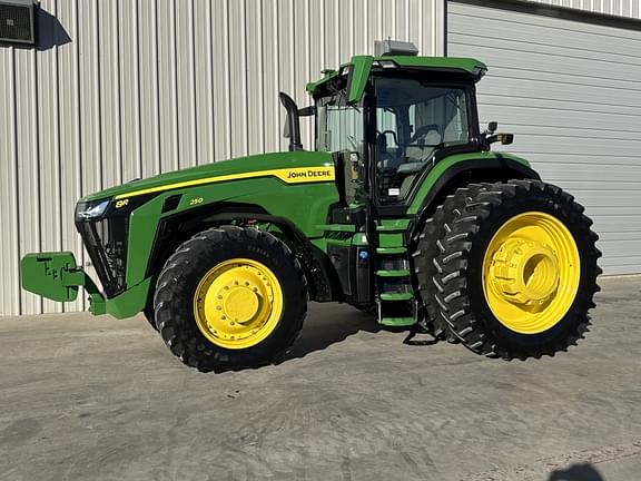 Image of John Deere 8R 250 Primary image