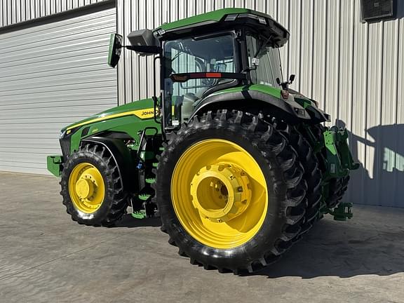 Image of John Deere 8R 250 equipment image 3