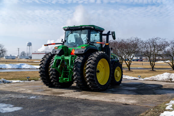 Image of John Deere 8R 250 equipment image 4