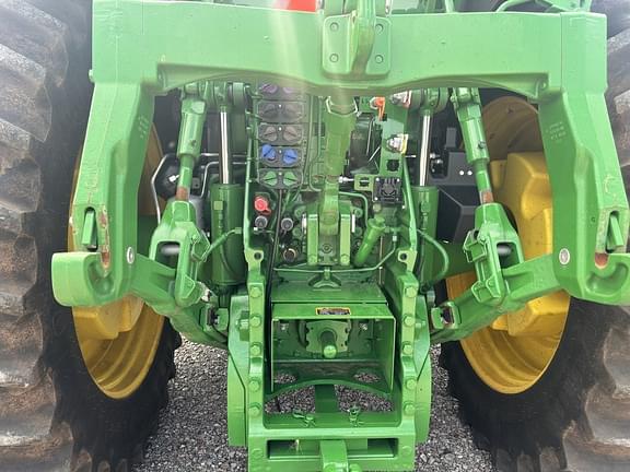 Image of John Deere 8R 250 equipment image 4