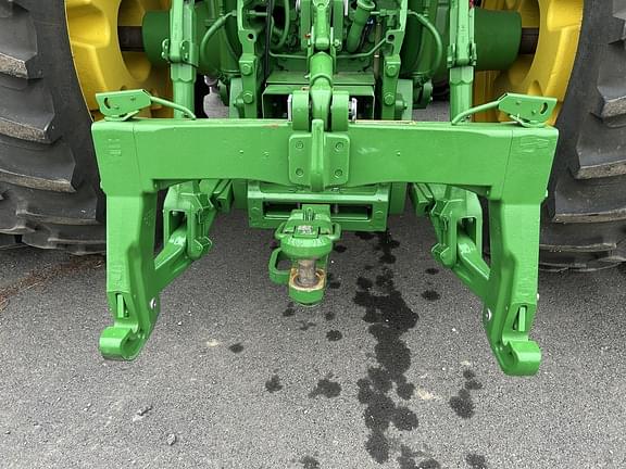 Image of John Deere 8R 250 equipment image 2