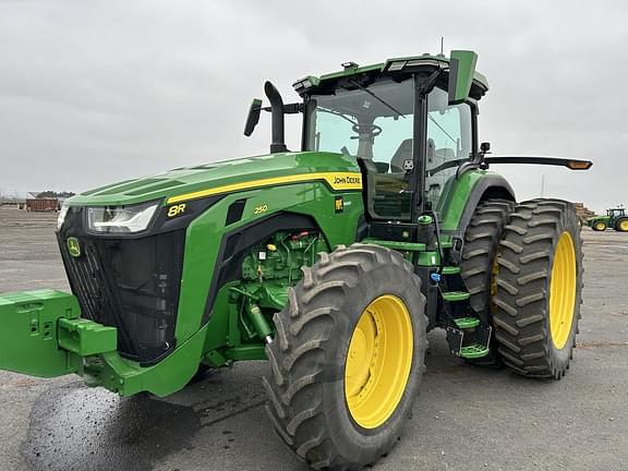 Image of John Deere 8R 250 Primary image