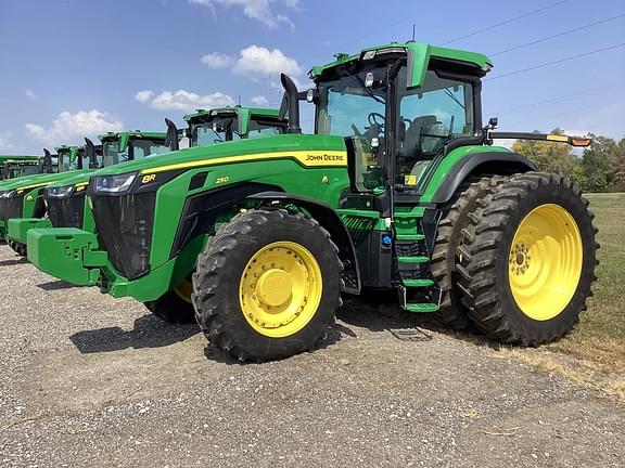 Image of John Deere 8R 250 equipment image 2