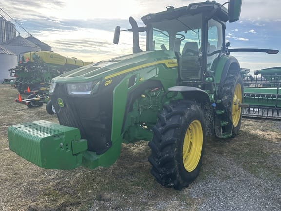2023 John Deere 8R 250 Equipment Image0