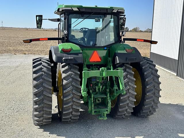 Image of John Deere 8R 250 equipment image 1