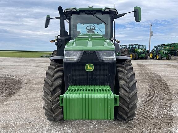 Image of John Deere 8R 250 equipment image 1