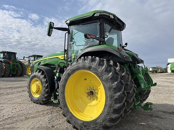 Image of John Deere 8R 250 equipment image 3