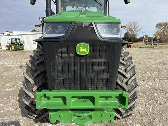 Image of John Deere 8R 250 equipment image 4