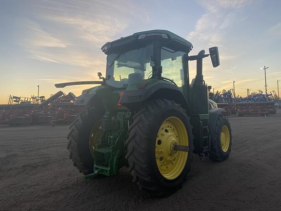 Image of John Deere 8R 250 equipment image 2