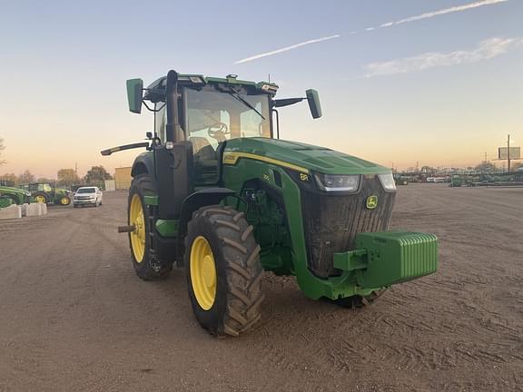 Image of John Deere 8R 250 equipment image 1