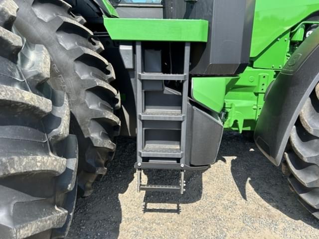 Image of John Deere 8R 250 equipment image 4