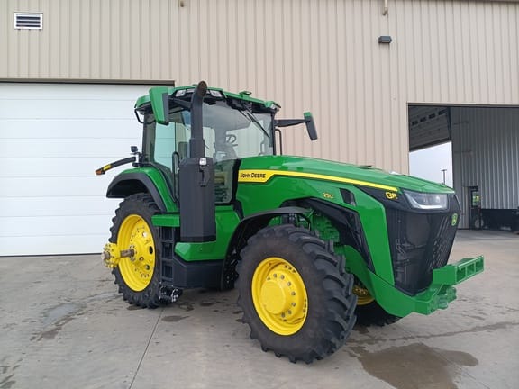 2023 John Deere 8R 250 Equipment Image0