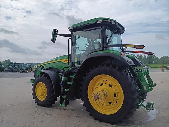 Image of John Deere 8R 250 equipment image 3