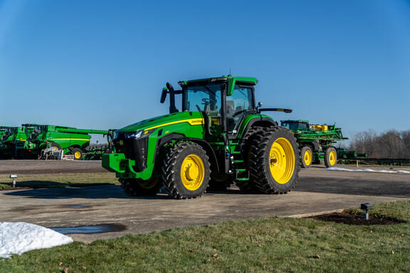 2023 John Deere 8R 250 Equipment Image0