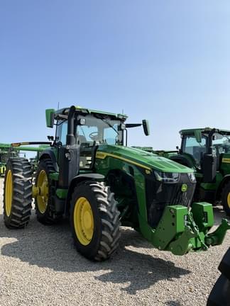 Image of John Deere 8R 250 equipment image 1