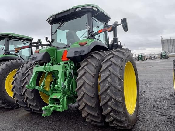 Image of John Deere 8R 250 equipment image 4