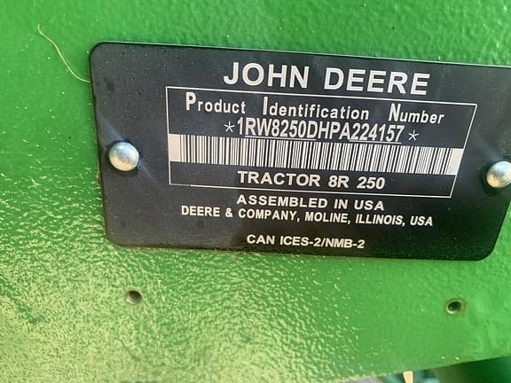 Image of John Deere 8R 250 equipment image 1