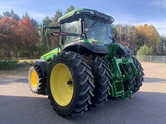 Image of John Deere 8R 250 equipment image 2