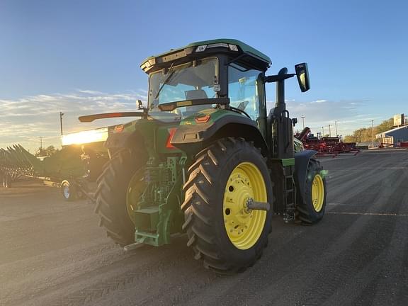 Image of John Deere 8R 250 equipment image 3