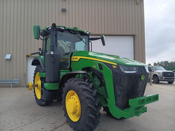 2023 John Deere 8R 250 Equipment Image0