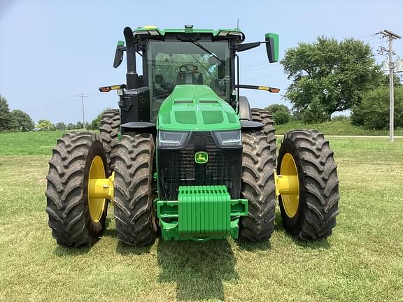 Image of John Deere 8R 250 equipment image 1